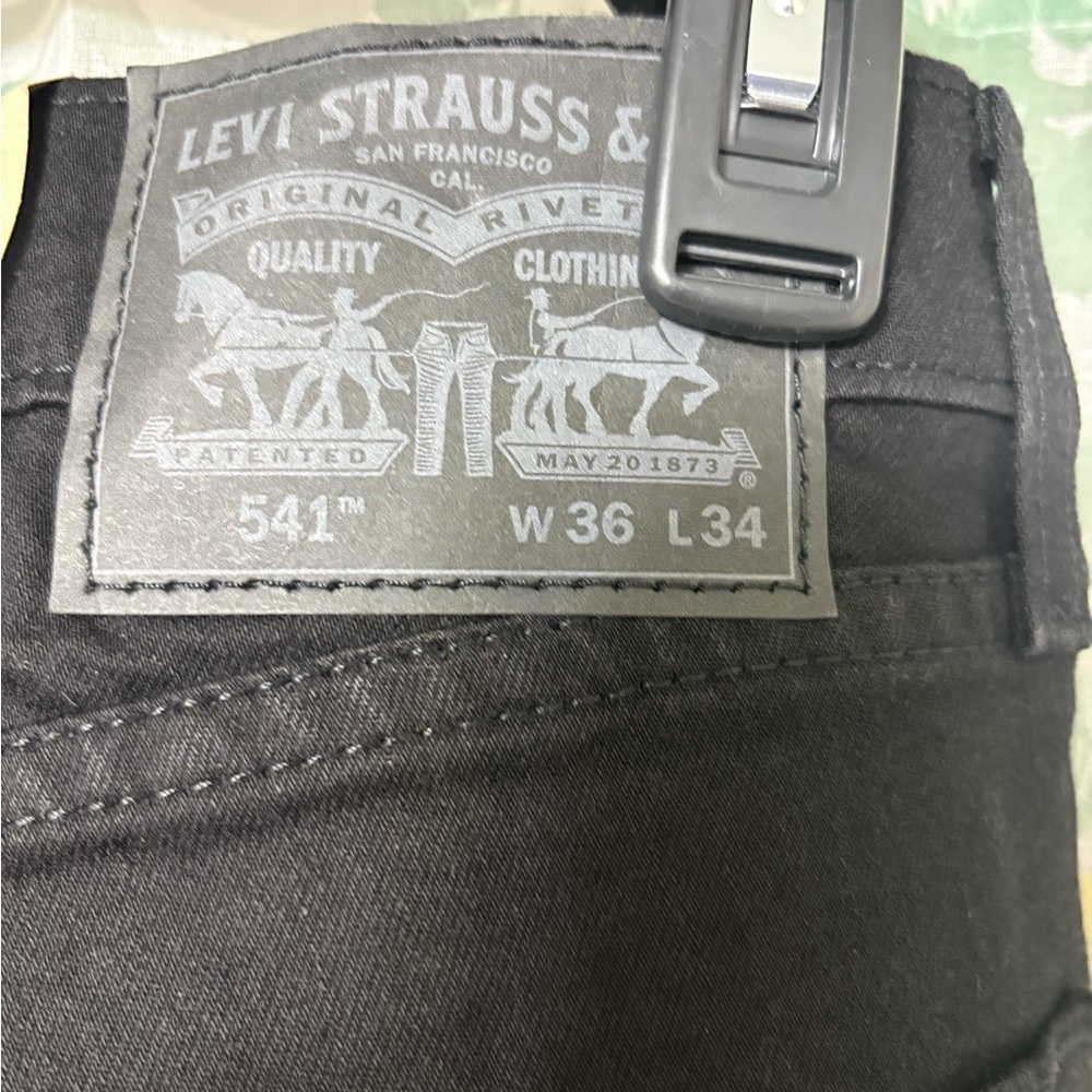 Levi's Mens 504 Taper Fit Black Jeans 36 x 34 NWT - Picture 6 of 10
